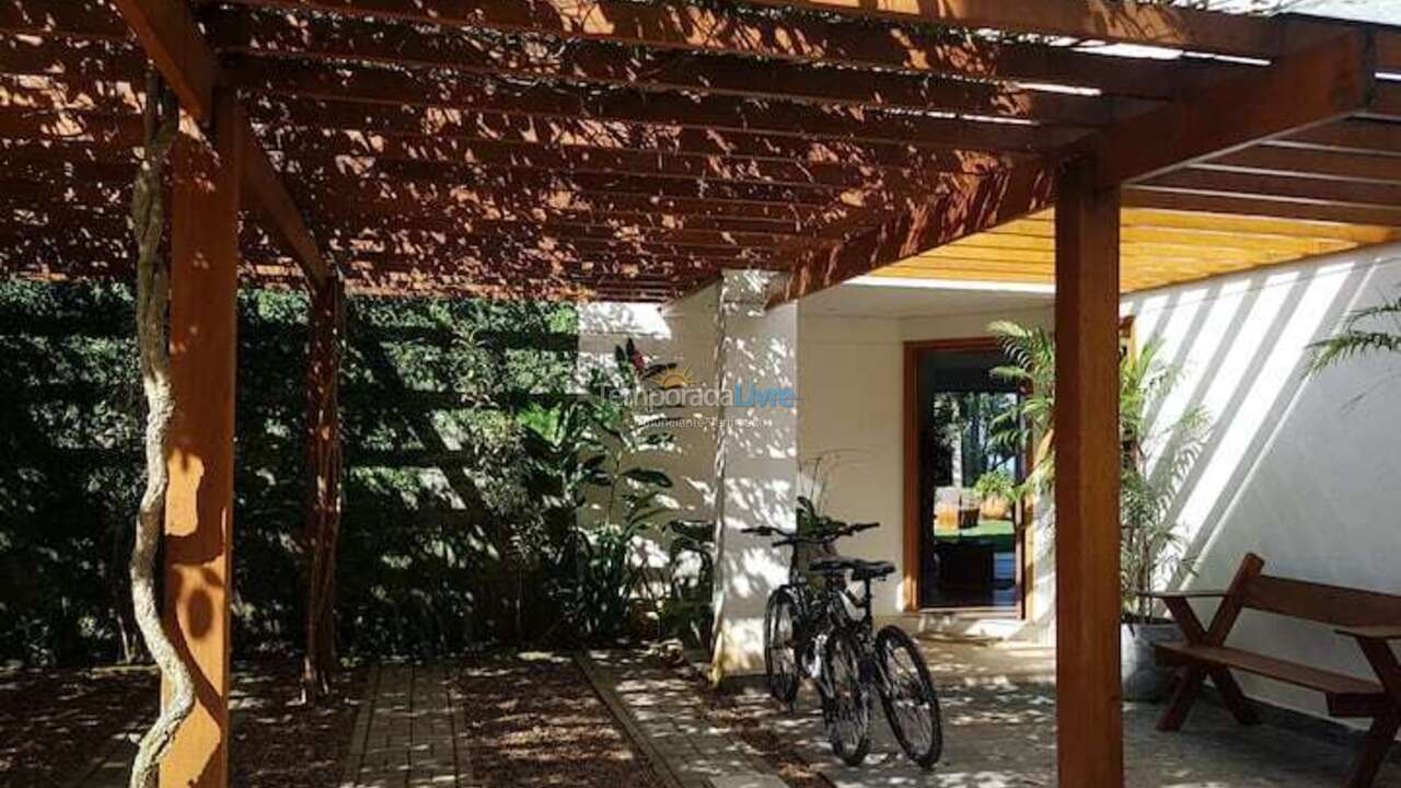 Casa para alquiler de vacaciones em São Sebastião (Barra do Sahy)