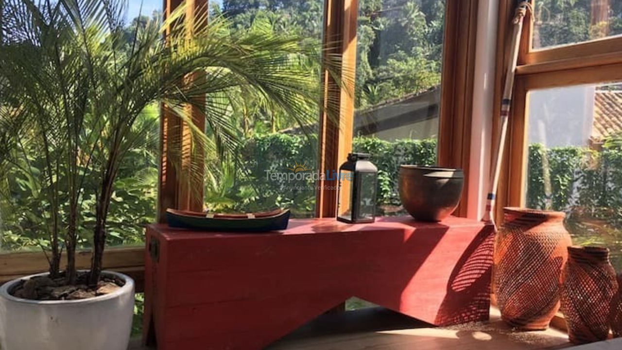 Casa para alquiler de vacaciones em São Sebastião (Barra do Sahy)