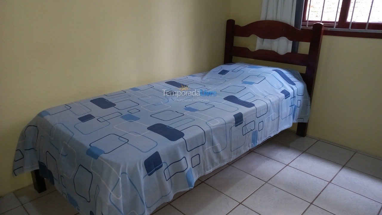 Casa para aluguel de temporada em Florianopolis (Praia dos Ingleses)