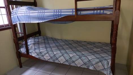 Casa na praia do Ingleses em Florianópolis para 05 pessoas