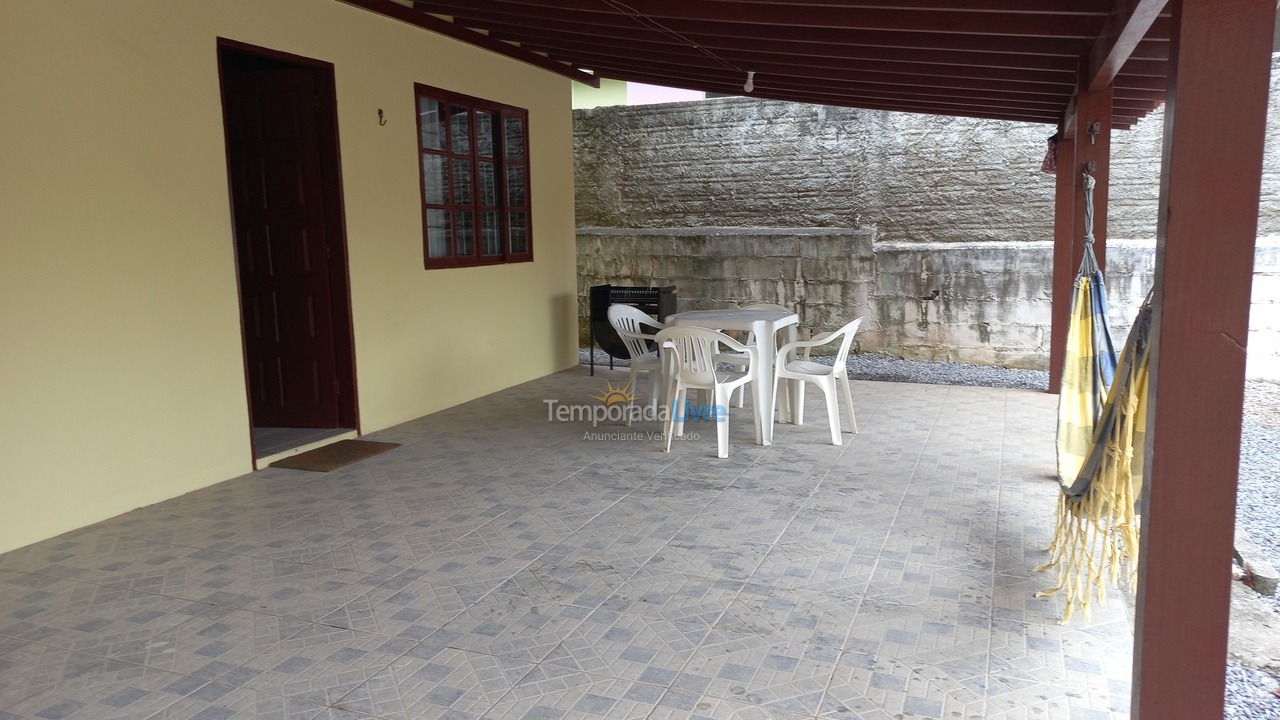 Casa para aluguel de temporada em Florianopolis (Praia dos Ingleses)