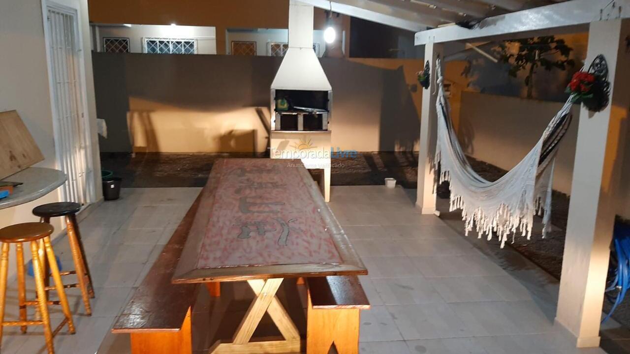 Casa para alquiler de vacaciones em Palhoça (Praia do Mar Aberto)