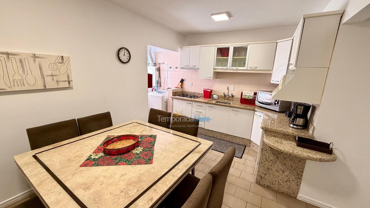 Apartment for vacation rental in Balneário Camboriú (Praia Central)