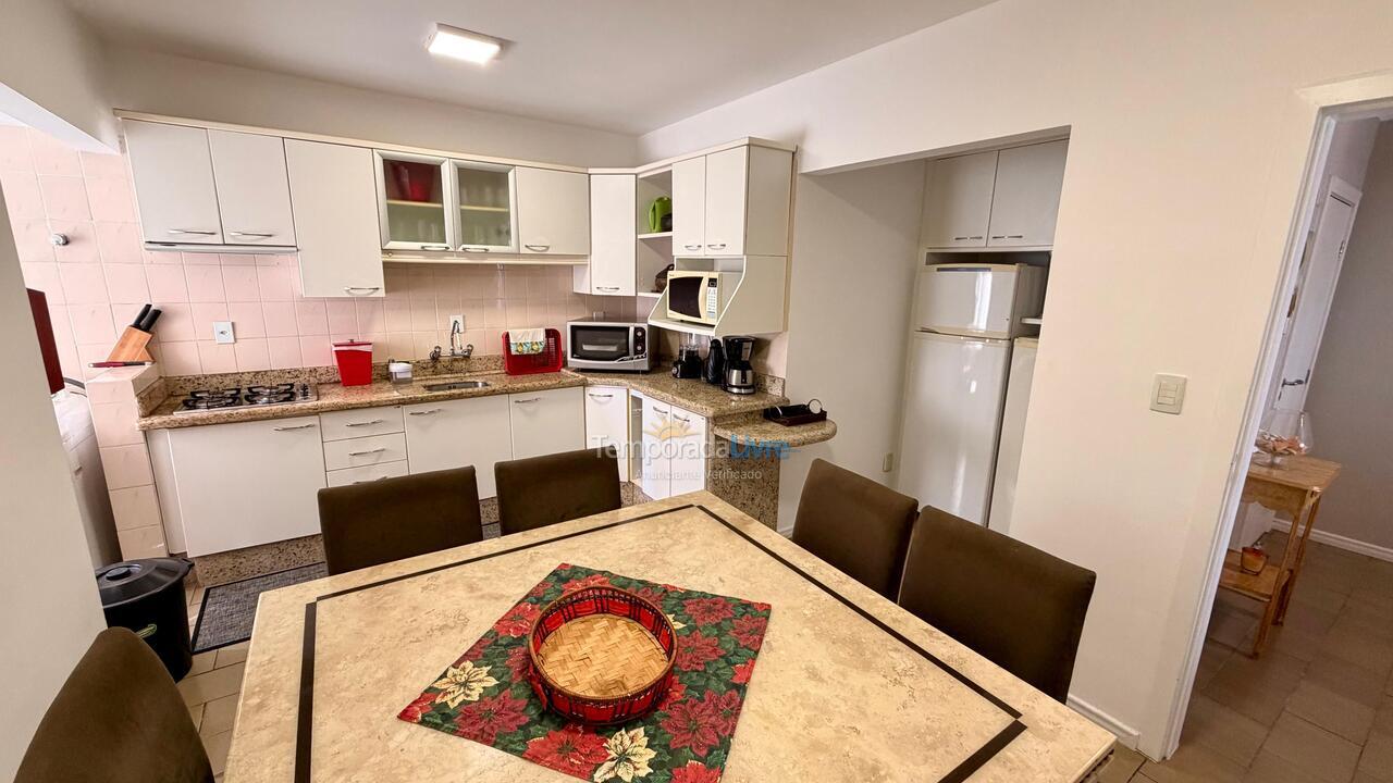 Apartment for vacation rental in Balneário Camboriú (Praia Central)
