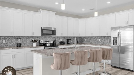 House with themed bedrooms in Orlando