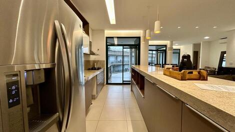 Apartment with 3 suites in the Reserva DNA Condominium - Ubatuba - SP