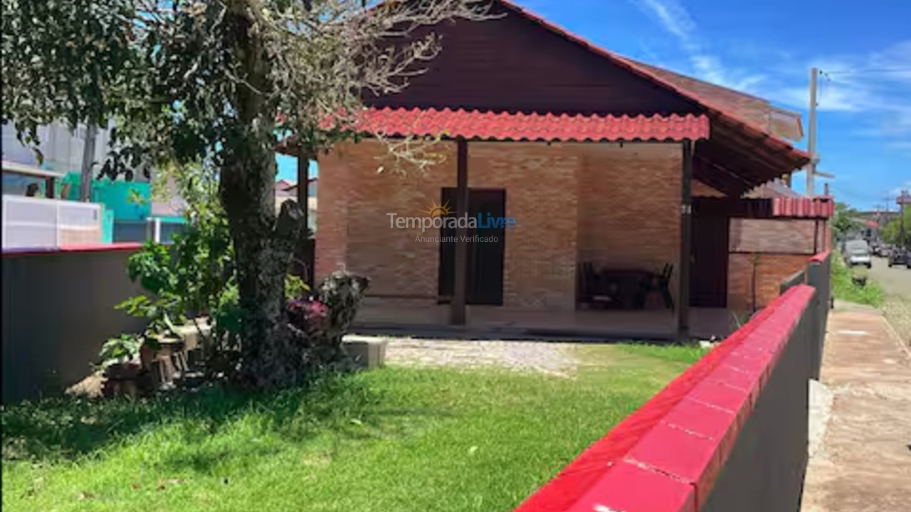 House for vacation rental in São Francisco do Sul (Enseada)
