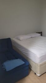 Casa dentro do condomínio