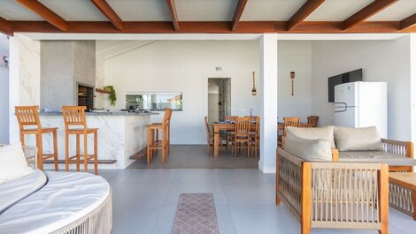 Casa com Piscina Privativa e Área Gourmet em Búzios -Próx. Geribá