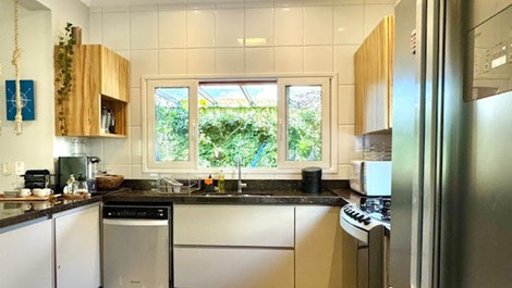 CASA EM CONDOMÍNIO NA PRAIA DE JUQUEHY#LITORAL SP