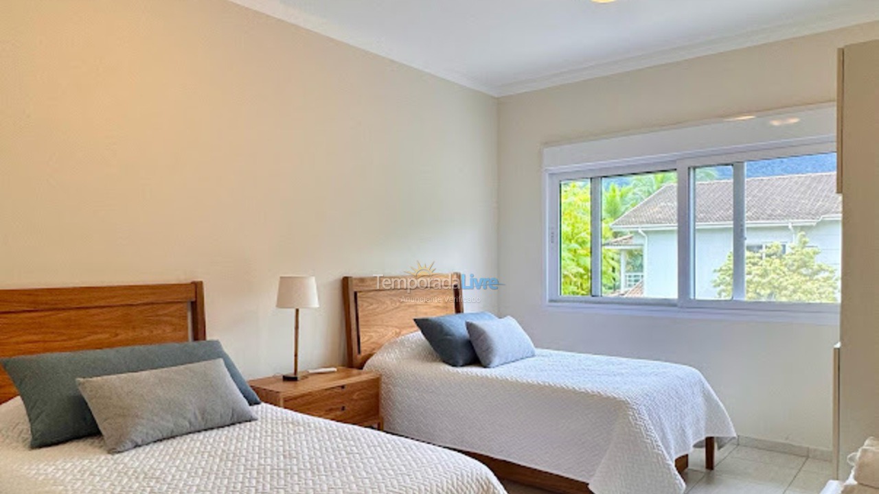 Casa para aluguel de temporada em São Sebastião (Guaecá)