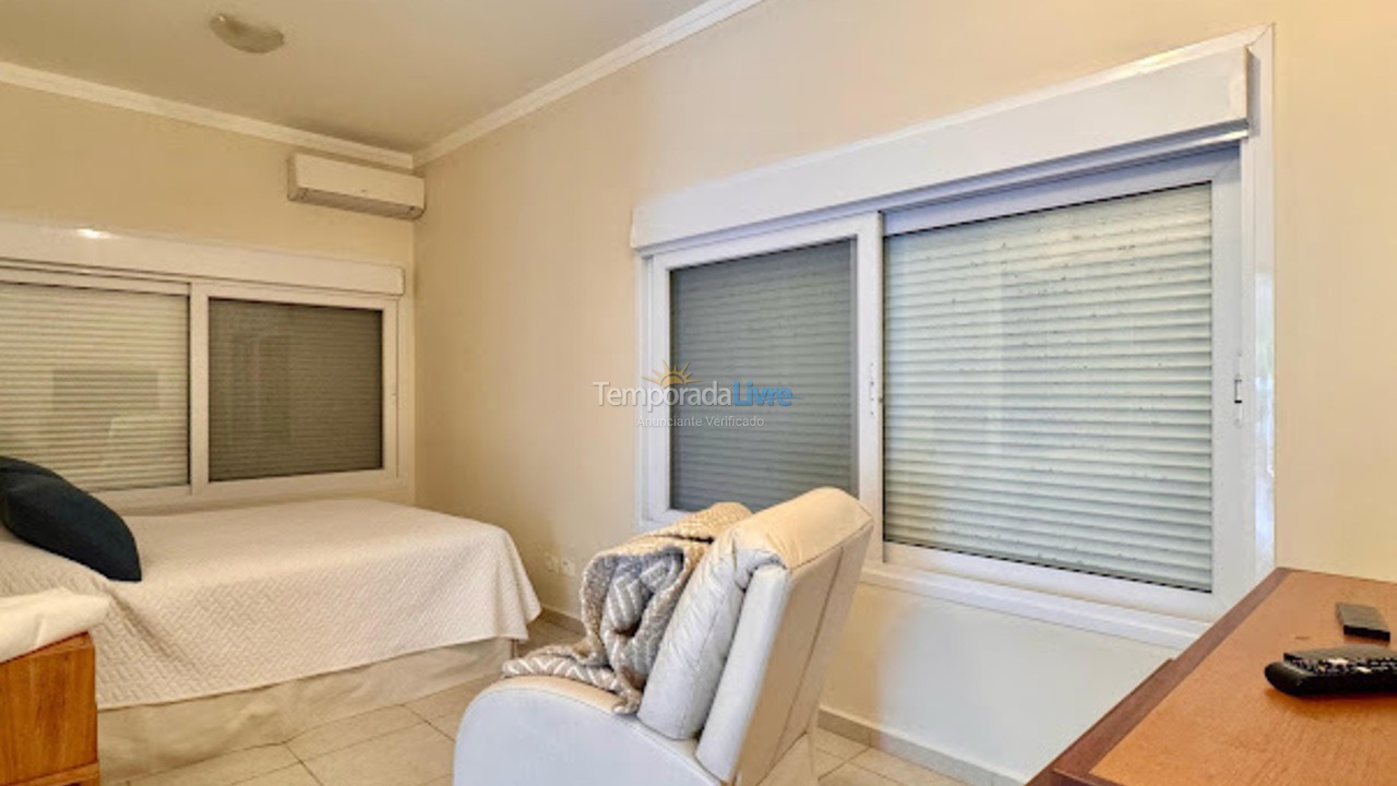 Casa para aluguel de temporada em São Sebastião (Guaecá)