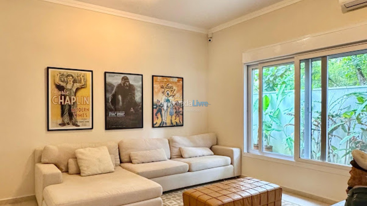 Casa para aluguel de temporada em São Sebastião (Guaecá)