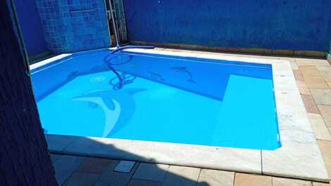 Piscina 1.40 profundidade ( nao é grande aproximadamente 3 largura x 4.de cumprimento)