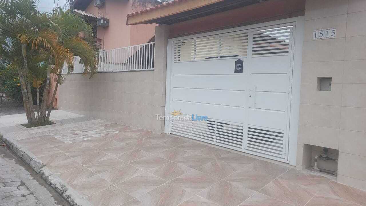 Casa para alquiler de vacaciones em Caraguatatuba (Indaiá)