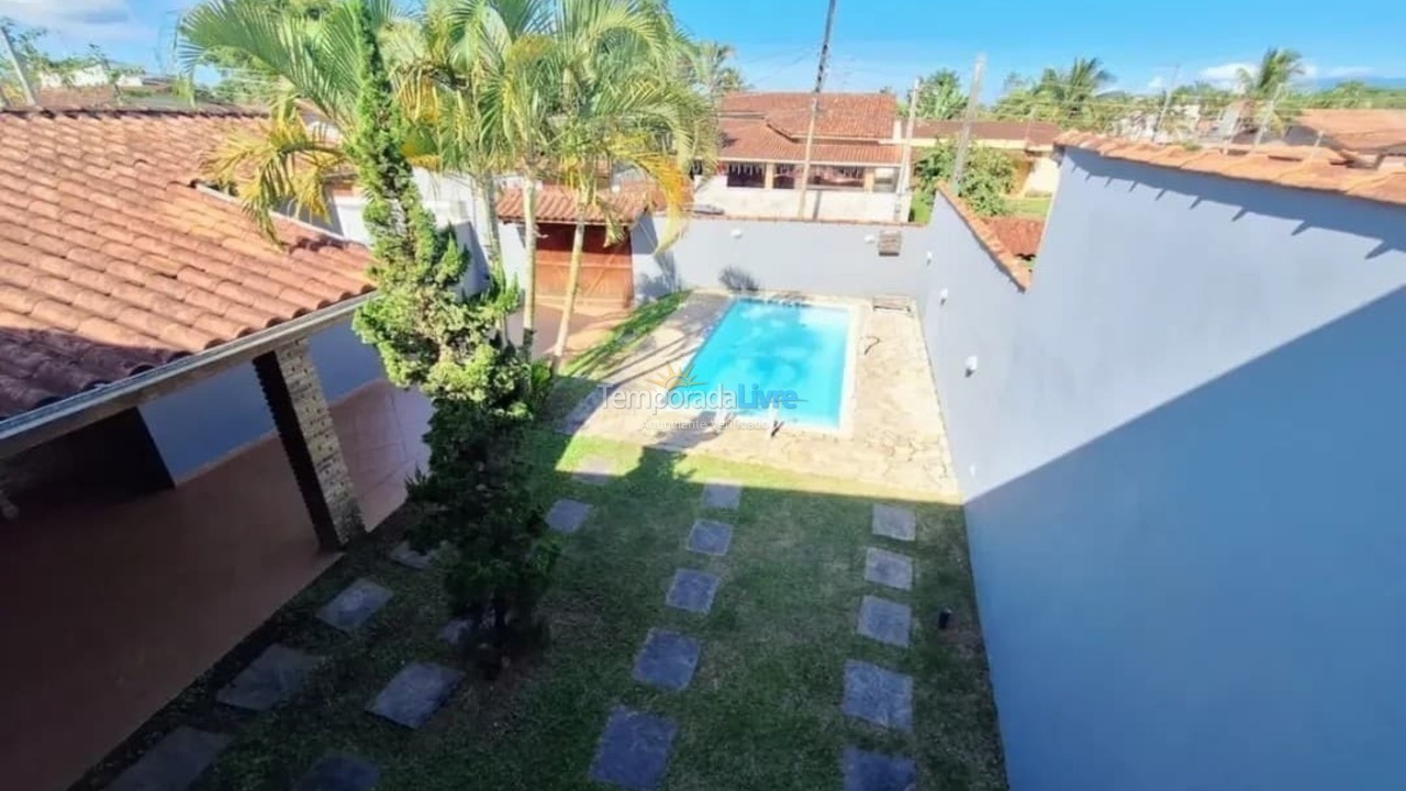 Casa para aluguel de temporada em Caraguatatuba (Massaguaçu)