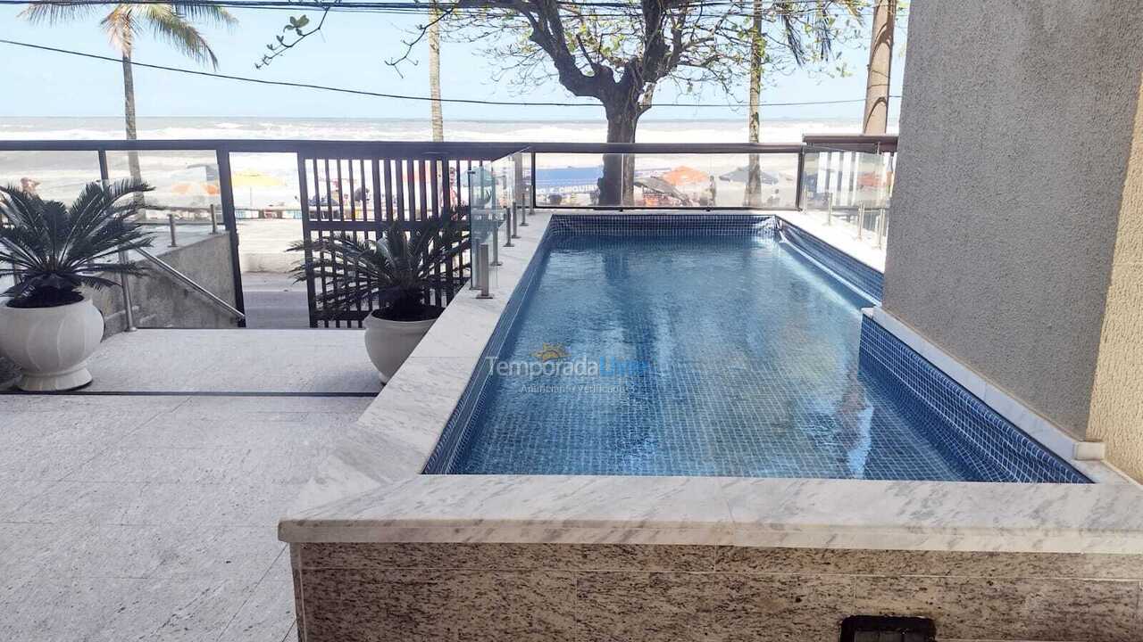 Apartamento para aluguel de temporada em Guarujá (Pitangueiras)