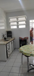 Apartamento a duas quadras da praia de pitangueiras e