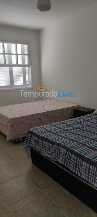 Apartamento para aluguel de temporada em Guarujá (Pitangueiras)