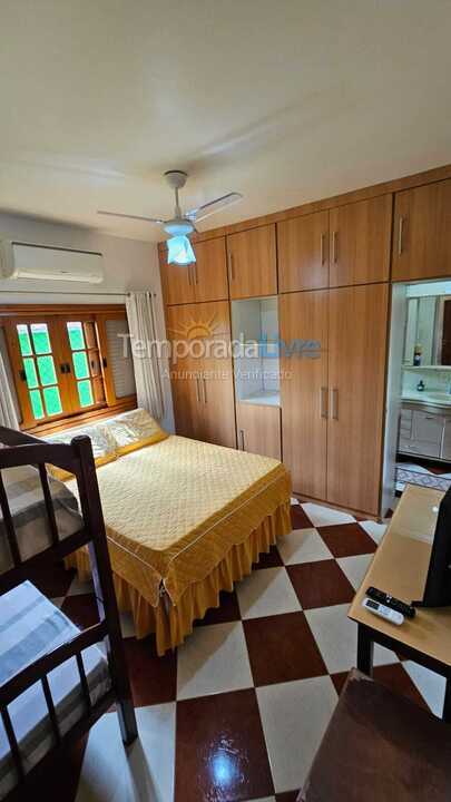 Casa para aluguel de temporada em São Sebastião (Maresias)