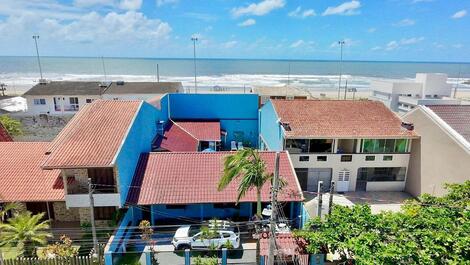 Casa incrível c/ piscina, na quadra do mar, mesa de pebolin