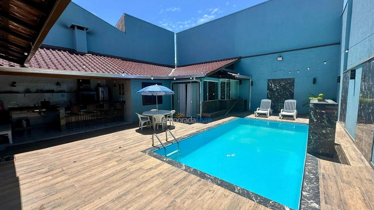 Casa para aluguel de temporada em Matinhos (Caiobá)