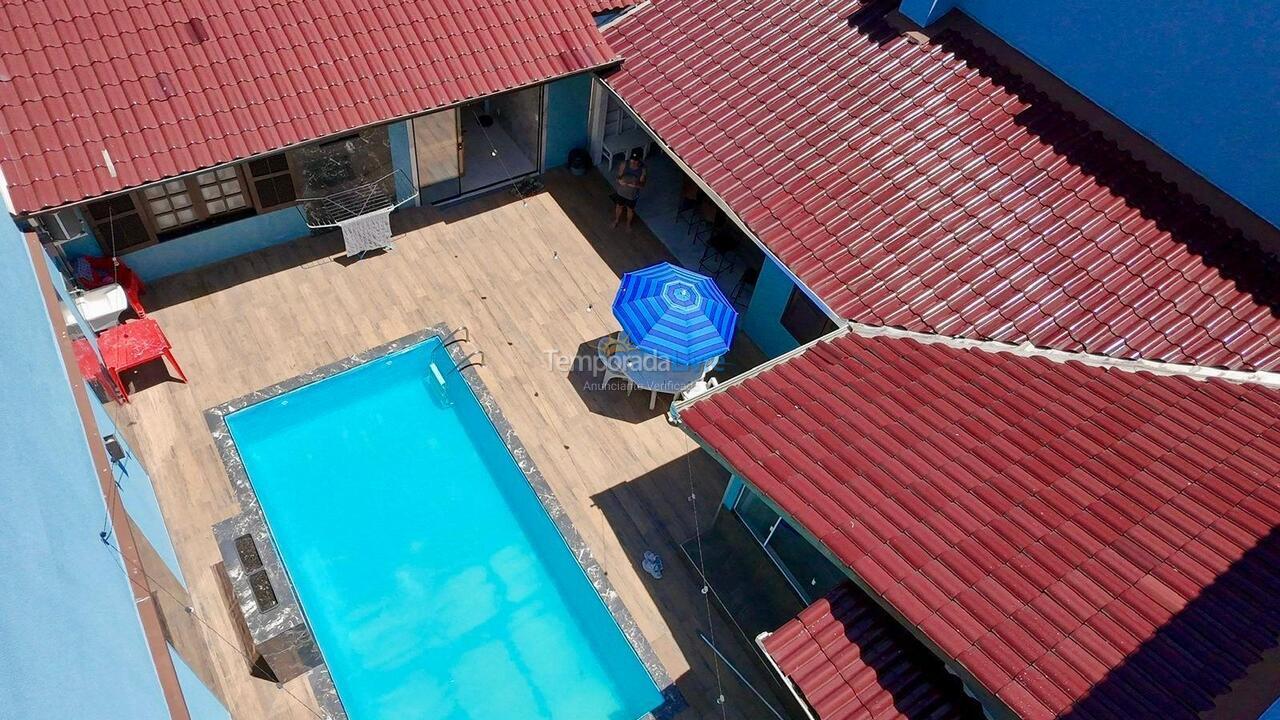 Casa para aluguel de temporada em Matinhos (Caiobá)