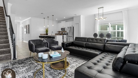 Hermosa casa cerca de Disney en el condominio Storey Lake.