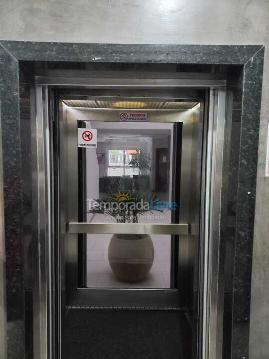 Casa para aluguel de temporada em Florianopolis (Praia dos Ingleses)