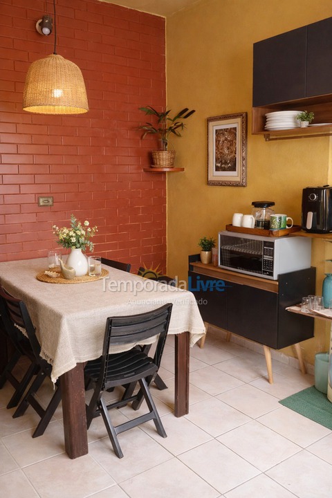 Casa para aluguel de temporada em Praia Grande (Vila Mirim)