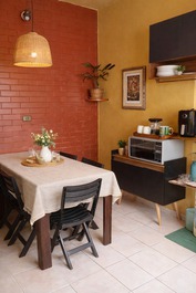 Piscina e Churrasqueira Coberta