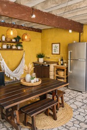 Piscina e Churrasqueira Coberta