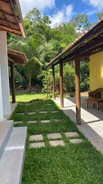 BEAUTIFUL PROPERTY! 1,000 m2 - 3 bedrooms, 2 of which are suites - AÇU DA TORRE