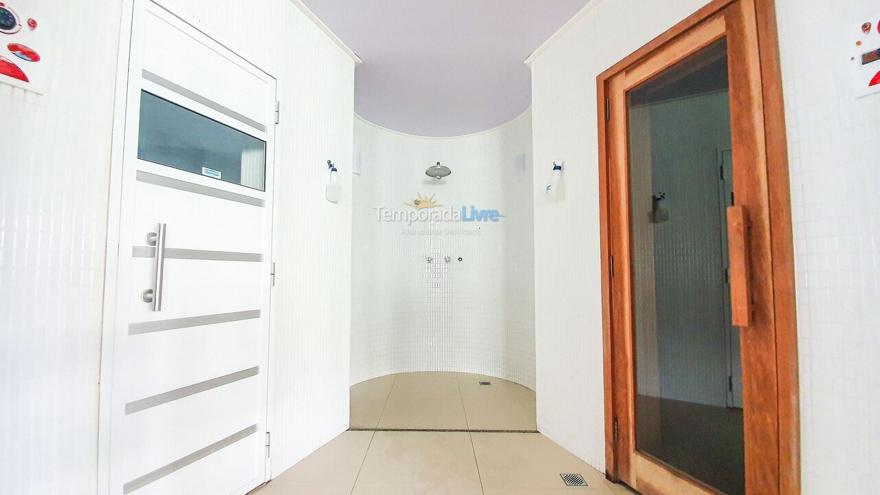 Apartamento para aluguel de temporada em Ubatuba (Praia Grande)