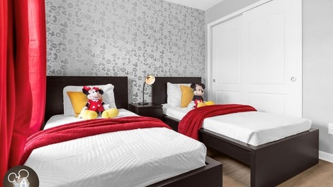 Casa ideal com 4 quartos próximo a Disney