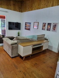 Nestled between the green of nature and the blue of the sea, lies my home. Come and see it.