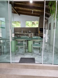 Nestled between the green of nature and the blue of the sea, lies my home. Come and see it.