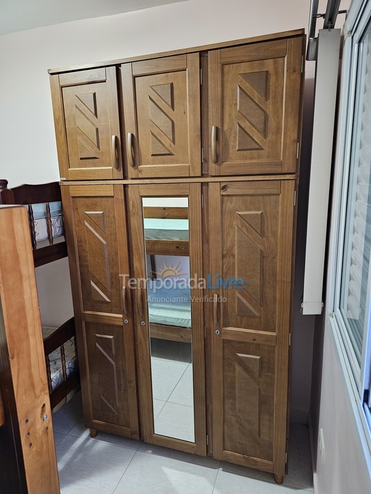 Apartamento para aluguel de temporada em Praia Grande (Jardim Solemar)