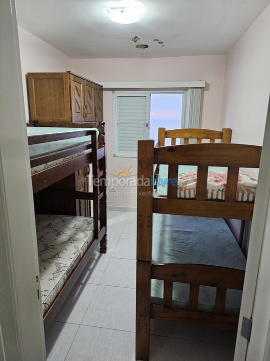 Apartamento para aluguel de temporada em Praia Grande (Jardim Solemar)