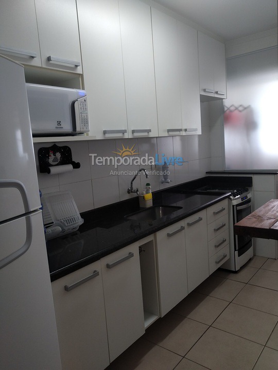Apartamento para aluguel de temporada em Praia Grande (Jardim Solemar)
