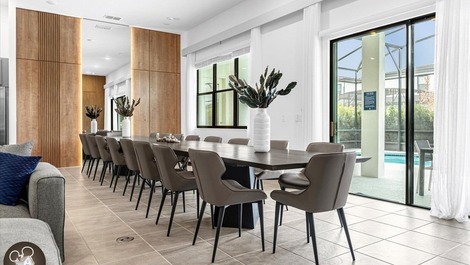 Mansão com 15 suítes muito perto da Disney