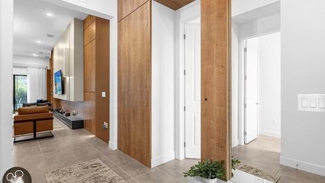 Mansão com 15 suítes muito perto da Disney