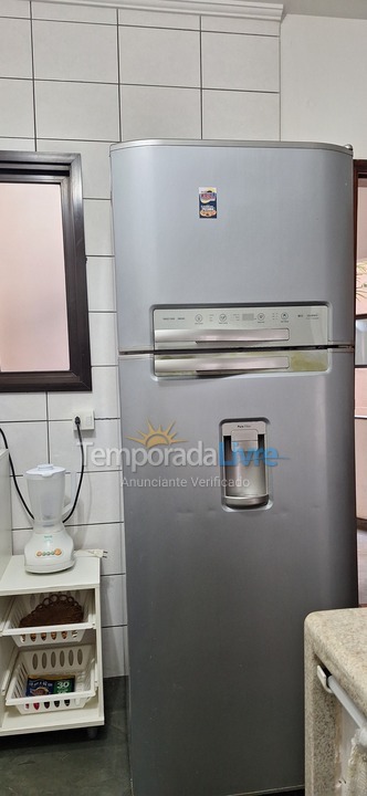 Apartamento para aluguel de temporada em Bertioga (Praia da Enseada)