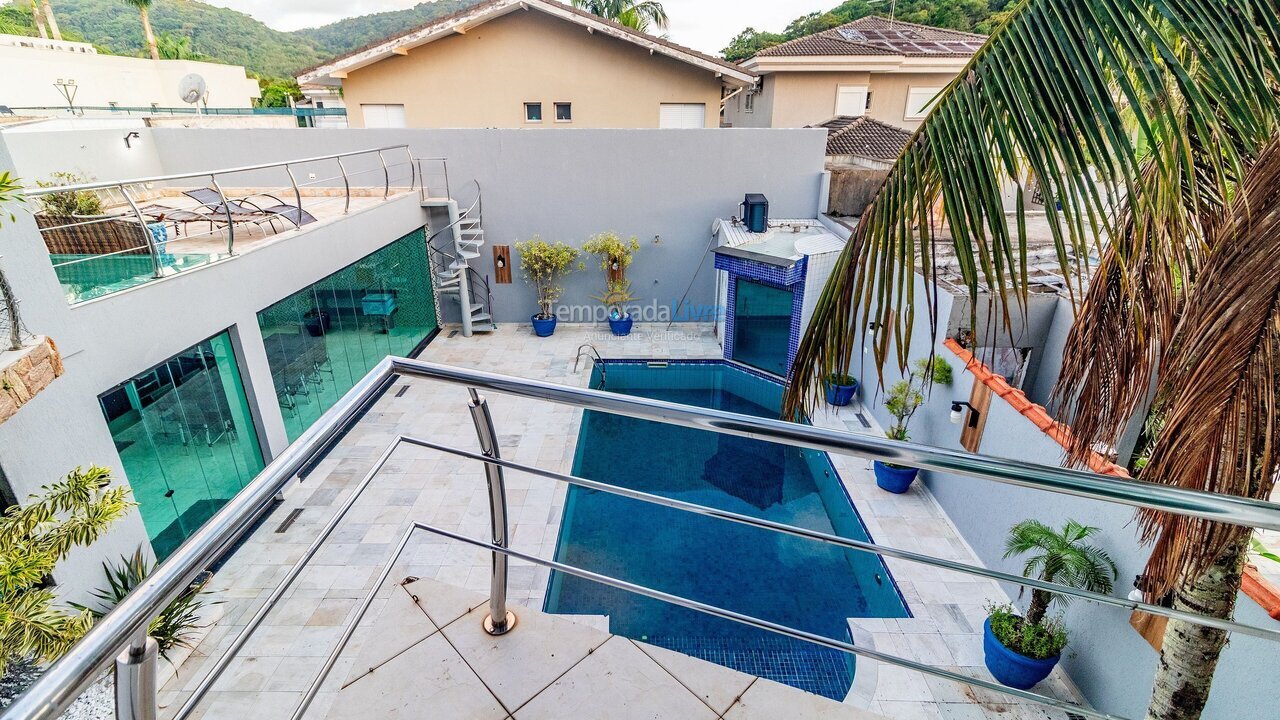 Casa para aluguel de temporada em Guarujá (Jd Acapulco)