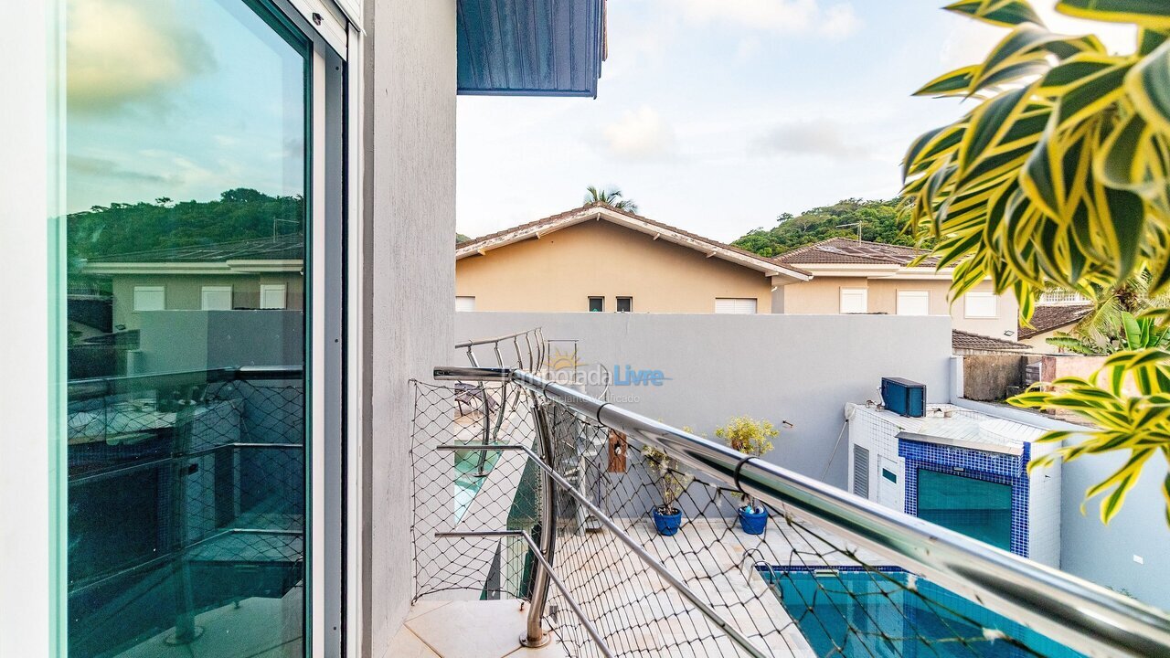 Casa para aluguel de temporada em Guarujá (Jd Acapulco)