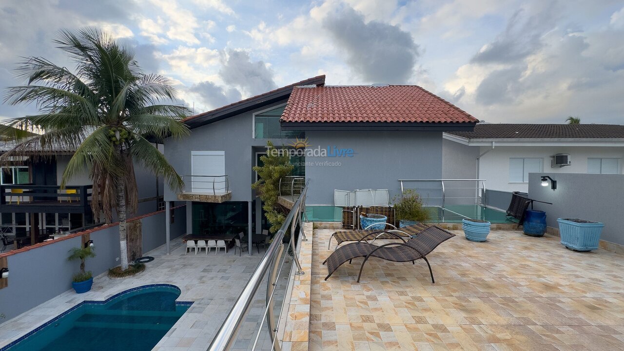 Casa para aluguel de temporada em Guarujá (Jd Acapulco)