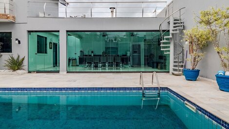 Luxo cond Acapulco piscina - bilhar - churrasqueira