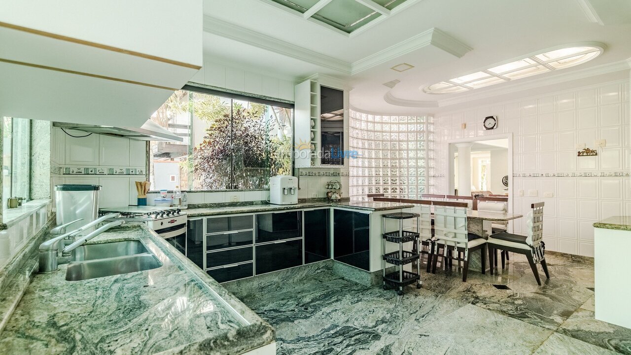 Casa para aluguel de temporada em Guarujá (Jd Acapulco)