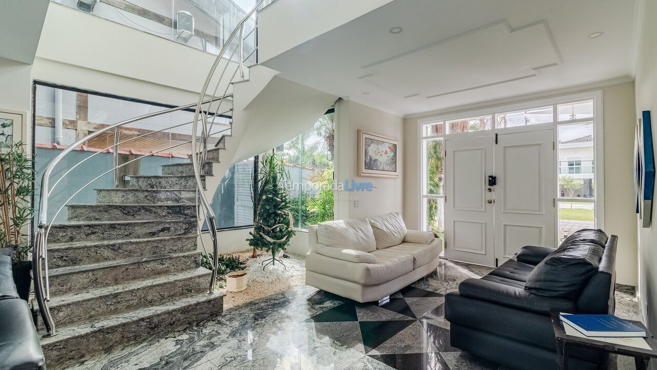 Casa para aluguel de temporada em Guarujá (Jd Acapulco)