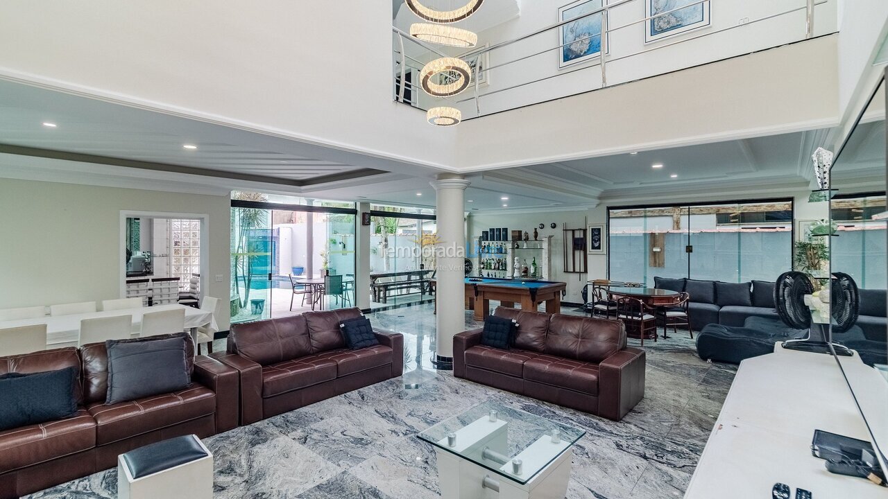 Casa para aluguel de temporada em Guarujá (Jd Acapulco)